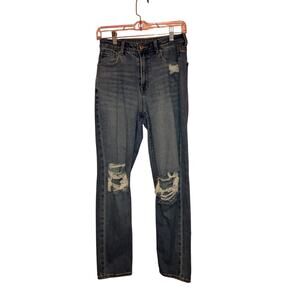 American Eagle high rise distressed mom jeans size 4 regular 00.